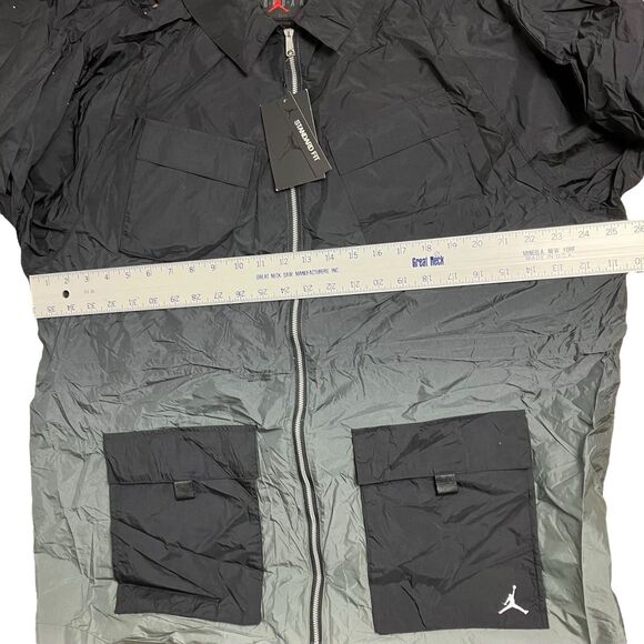 Nike Air Jordan Jacket WMNS XL Black Windbreaker  CU6319-010 Sporty Reflective - Picture 6 of 15